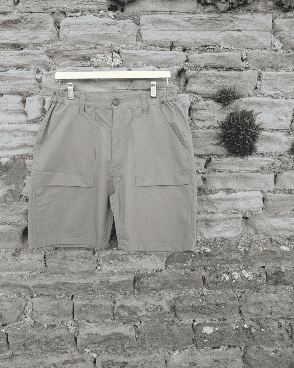 northern tide - Beach Utility Shorts - Sand