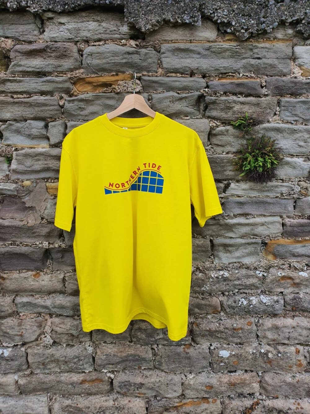 northern tide - Coaster T-shirt - Yellow